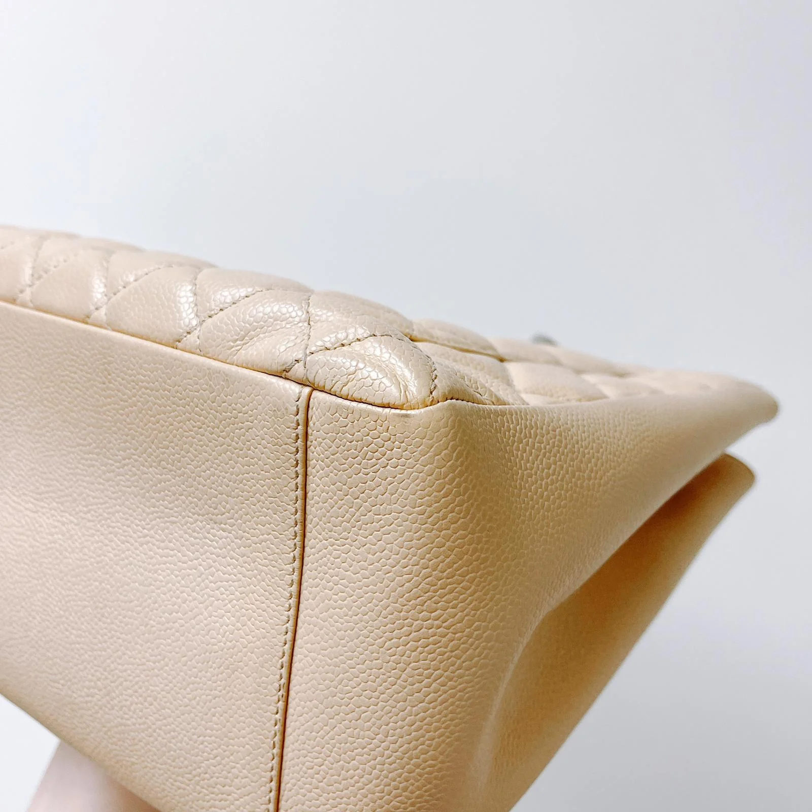 Grand Shopping Tote GST Beige SHW - Image 13