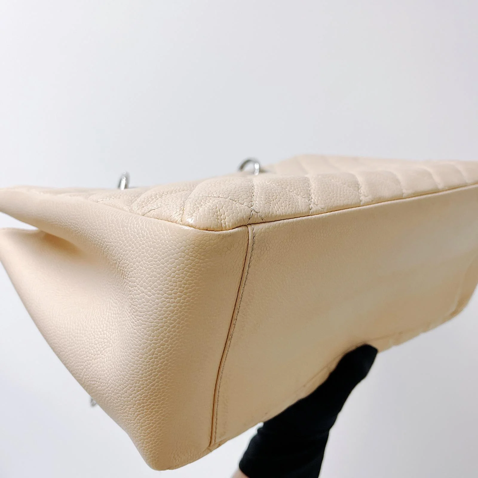 Grand Shopping Tote GST Beige SHW - Image 18
