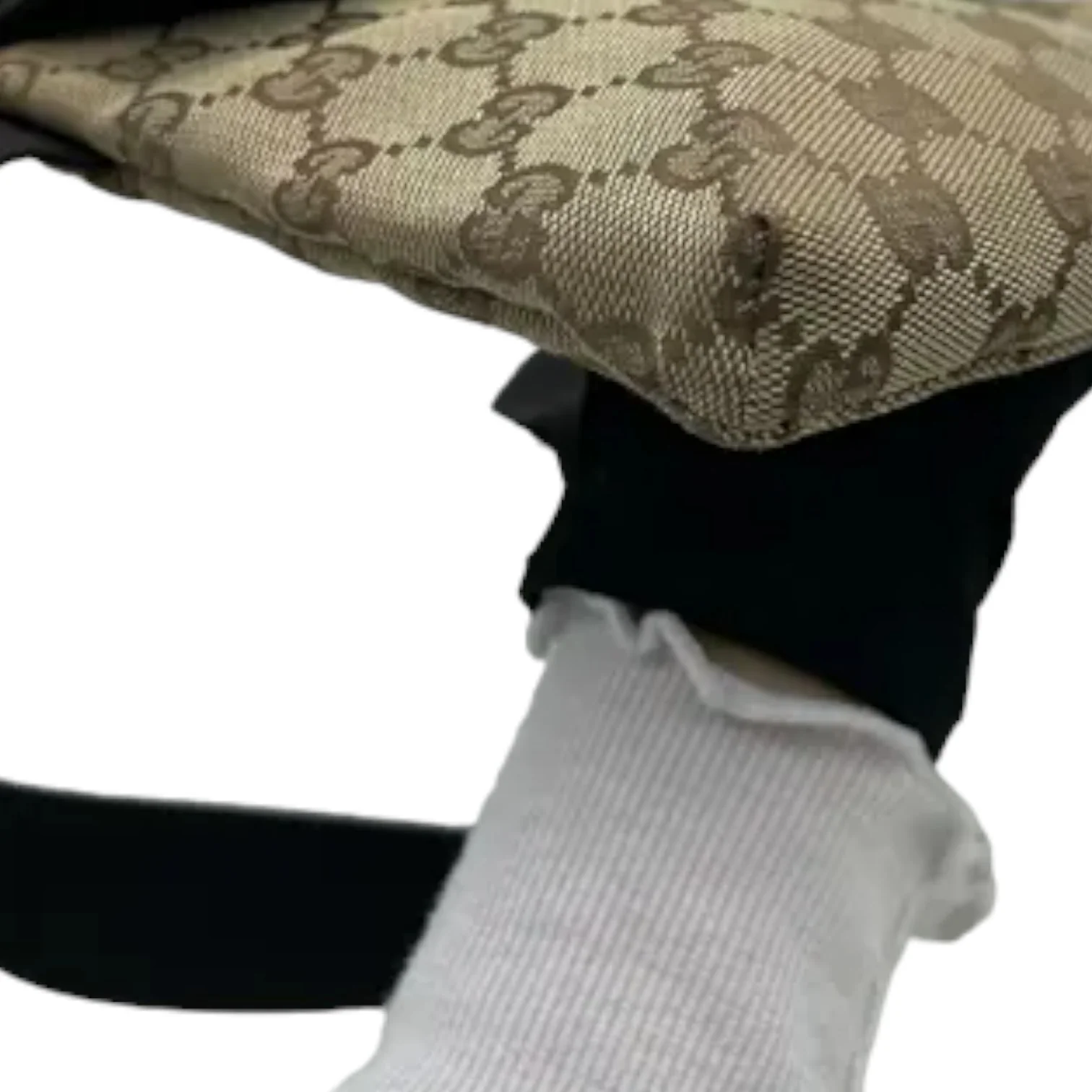 Double Pocket Waist Bag GG Supreme Monogram Canvas Beige SHW - Image 11