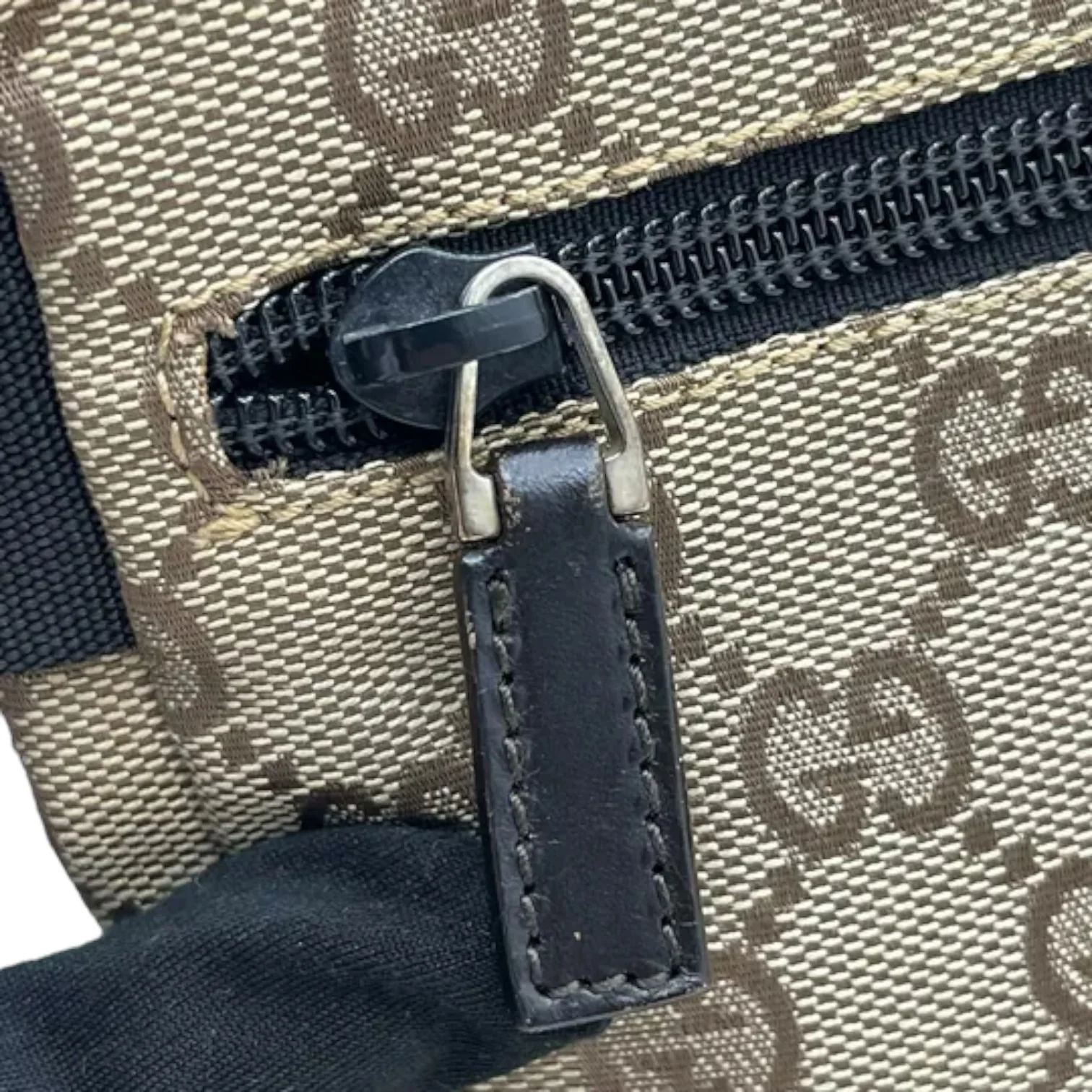 Double Pocket Waist Bag GG Supreme Monogram Canvas Beige SHW - Image 16
