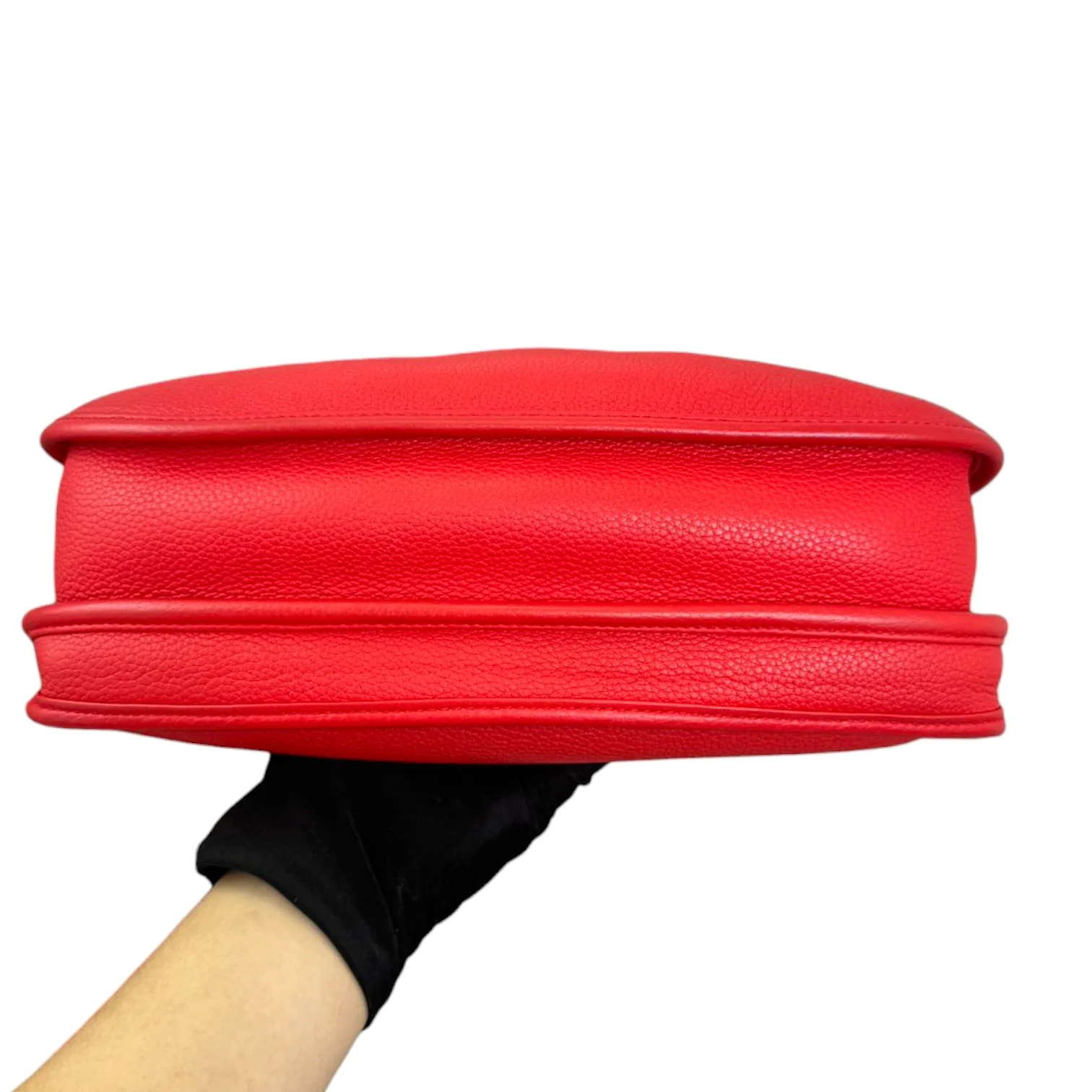 Evelyne III PM Taurillon Clemence Calfskin Red PHW - Image 3
