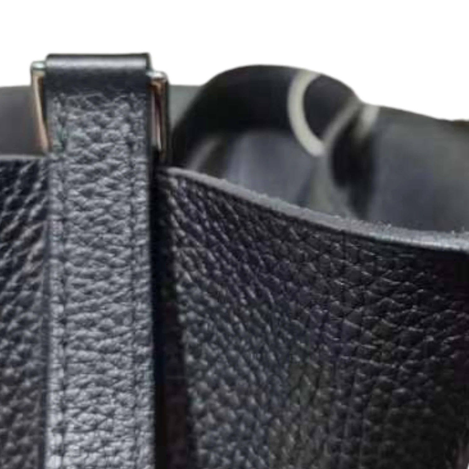 Picotin Lock 22 MM Taurillon Clemence Black PHW - Image 22