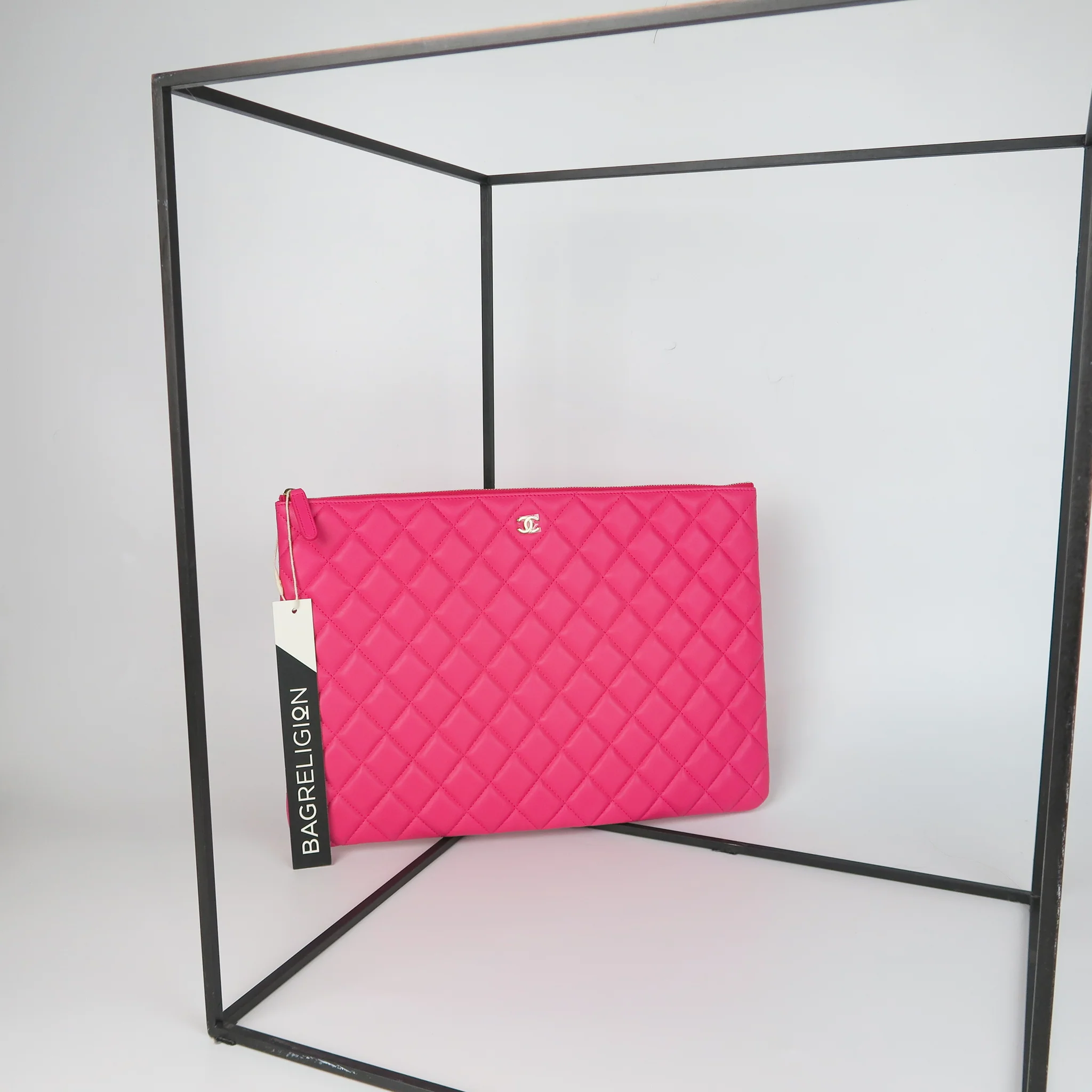 Lambskin O Case Quilted Pink Large Zip Pouch - Image 14