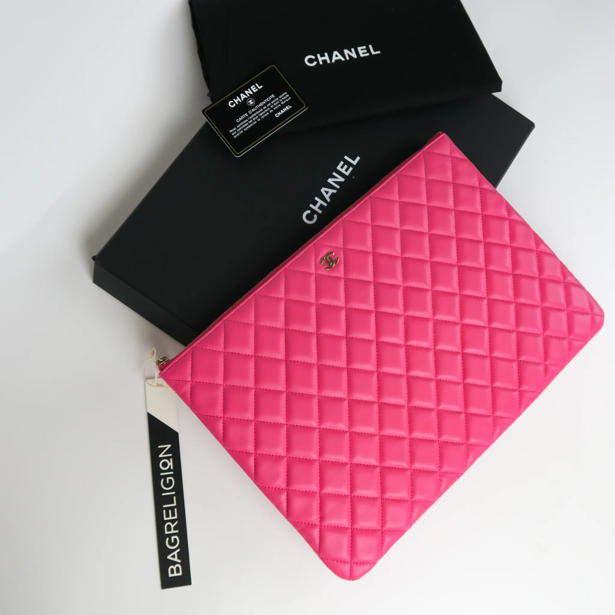 Lambskin O Case Quilted Pink Large Zip Pouch - Image 3