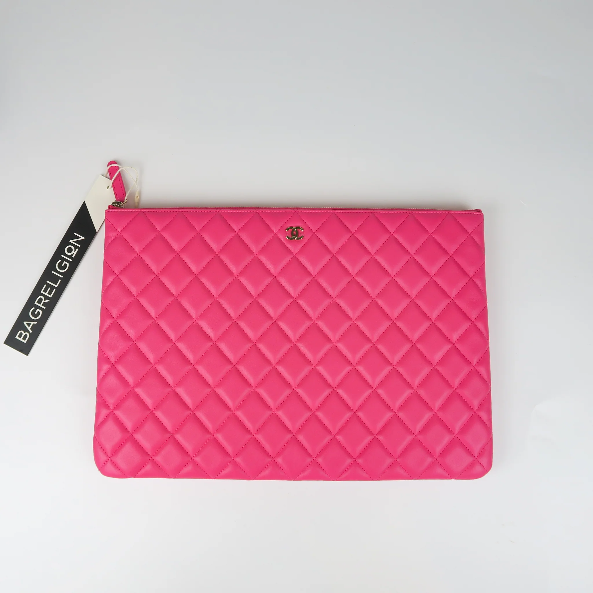 Lambskin O Case Quilted Pink Large Zip Pouch - Image 5