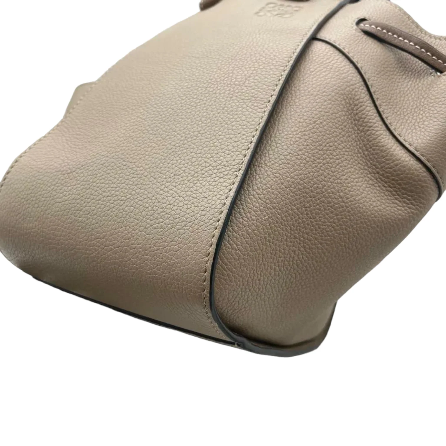 Hammock Small Leather Beige Bag GHW - Image 5