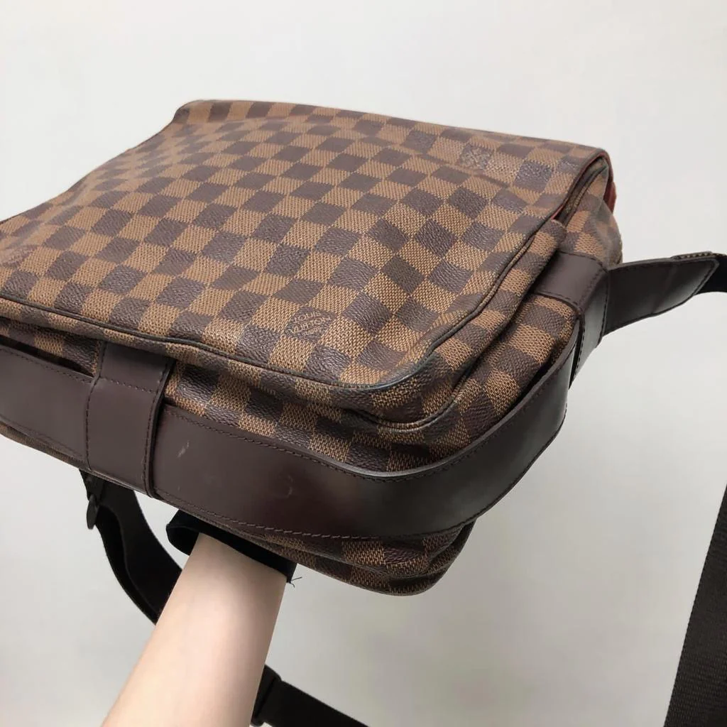 Damier Ebene Daniel GM Messenger Bag - Image 8