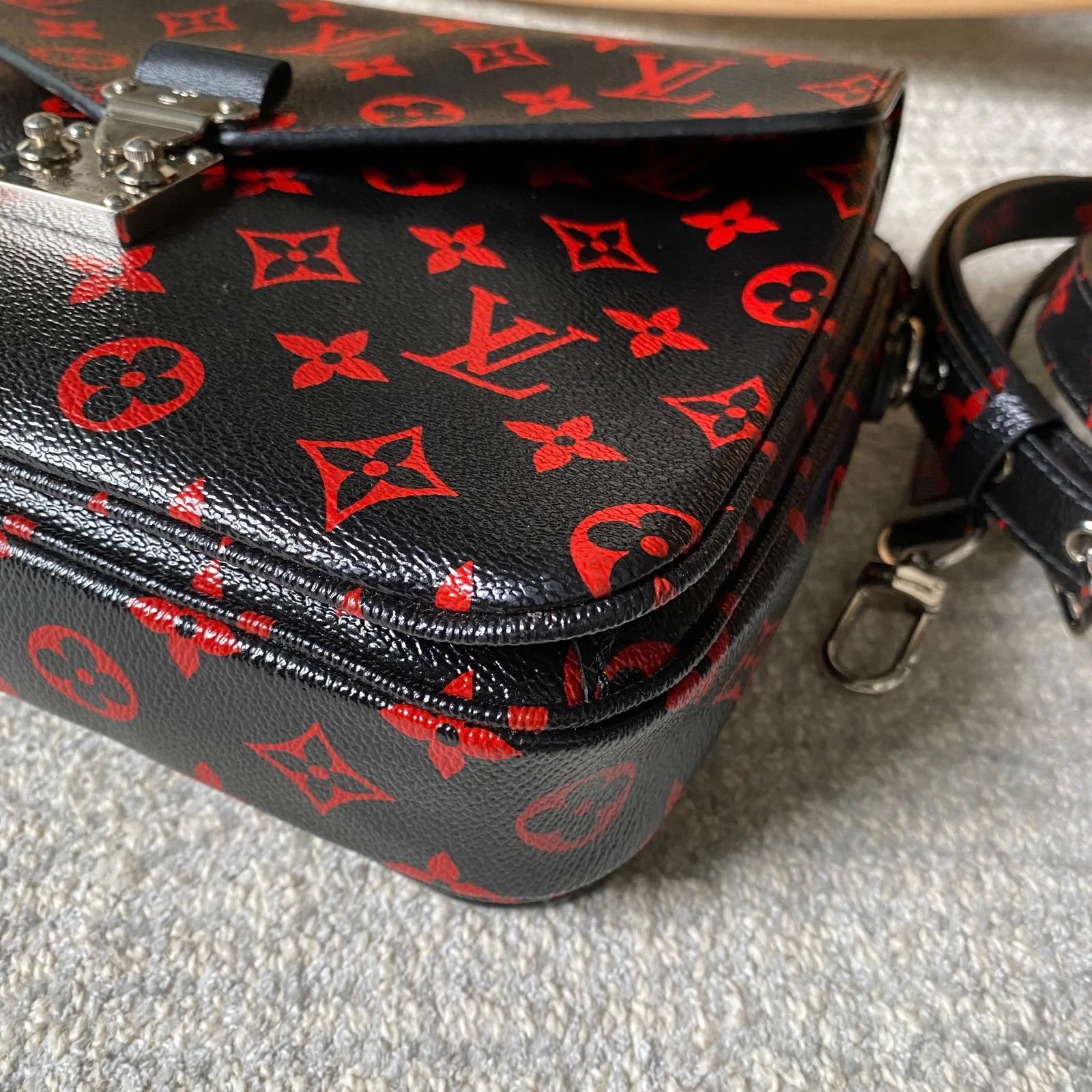Monogram Infrarouge Pochette Metis - Image 3