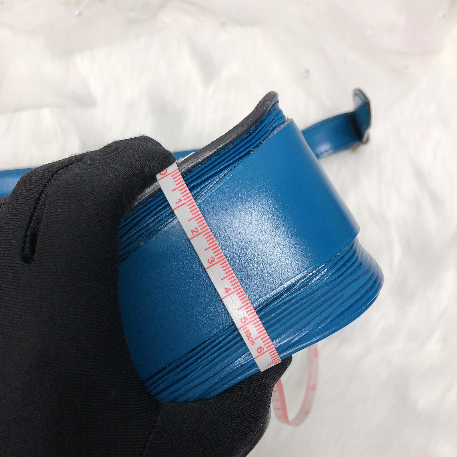 Toledo Blue Epi Cartouchière MM Crossbody - Image 21