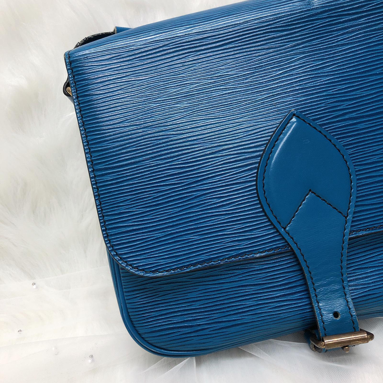 Toledo Blue Epi Cartouchière MM Crossbody - Image 5