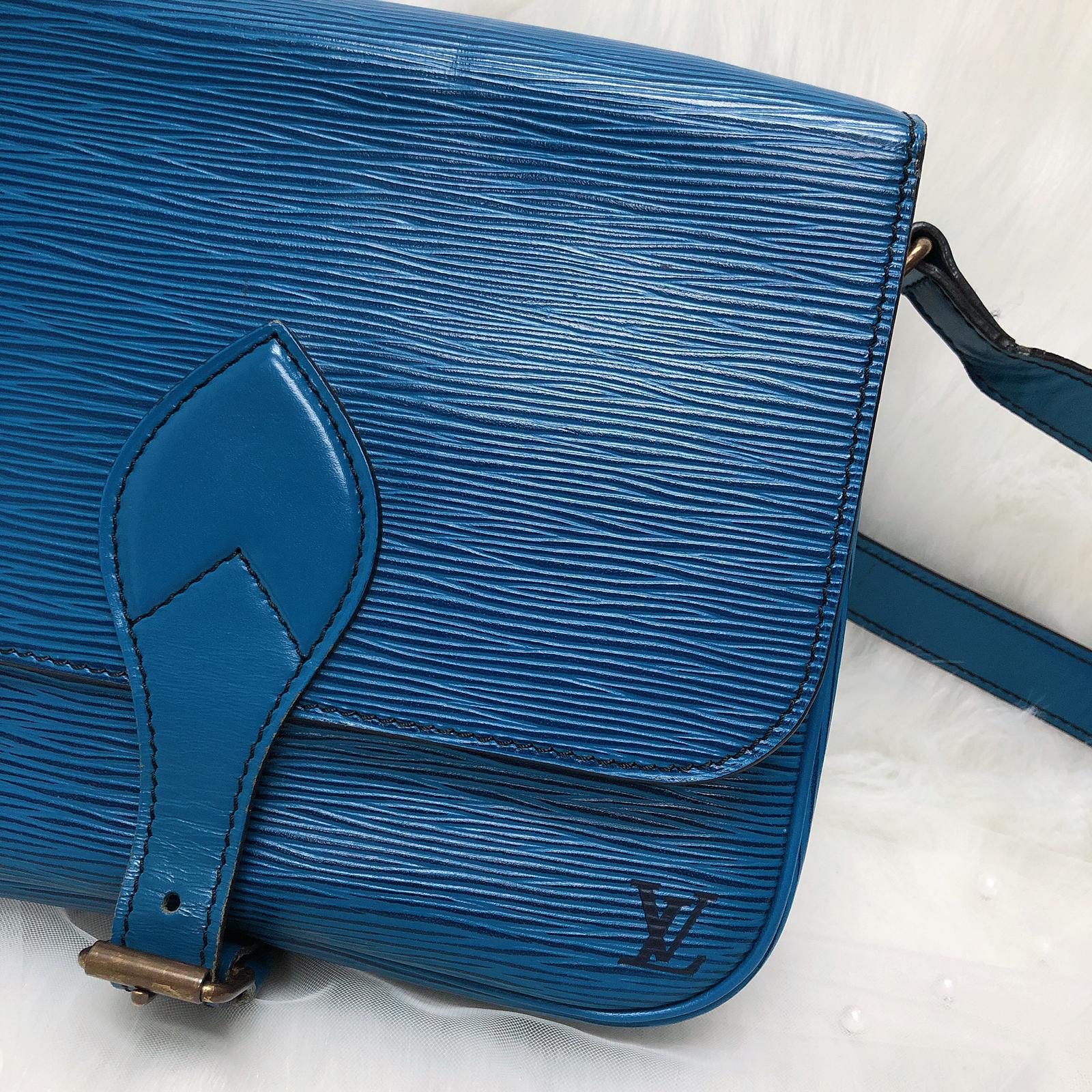 Toledo Blue Epi Cartouchière MM Crossbody - Image 6