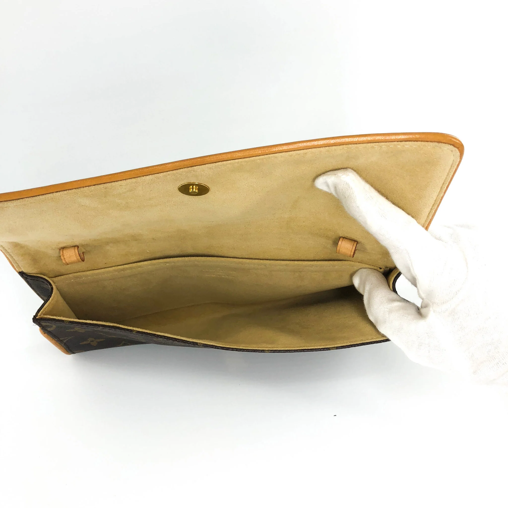 Twin Pochette GM Crossbody Bag - Image 7