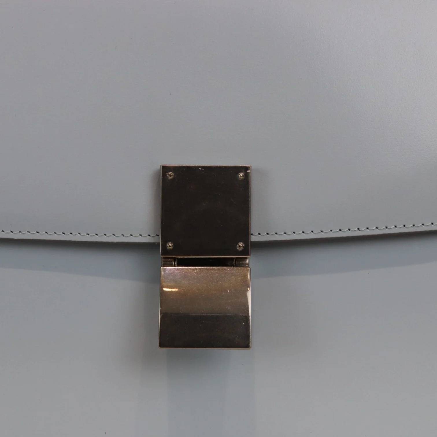 Medium Classic Box Light Blue SHW - Image 11