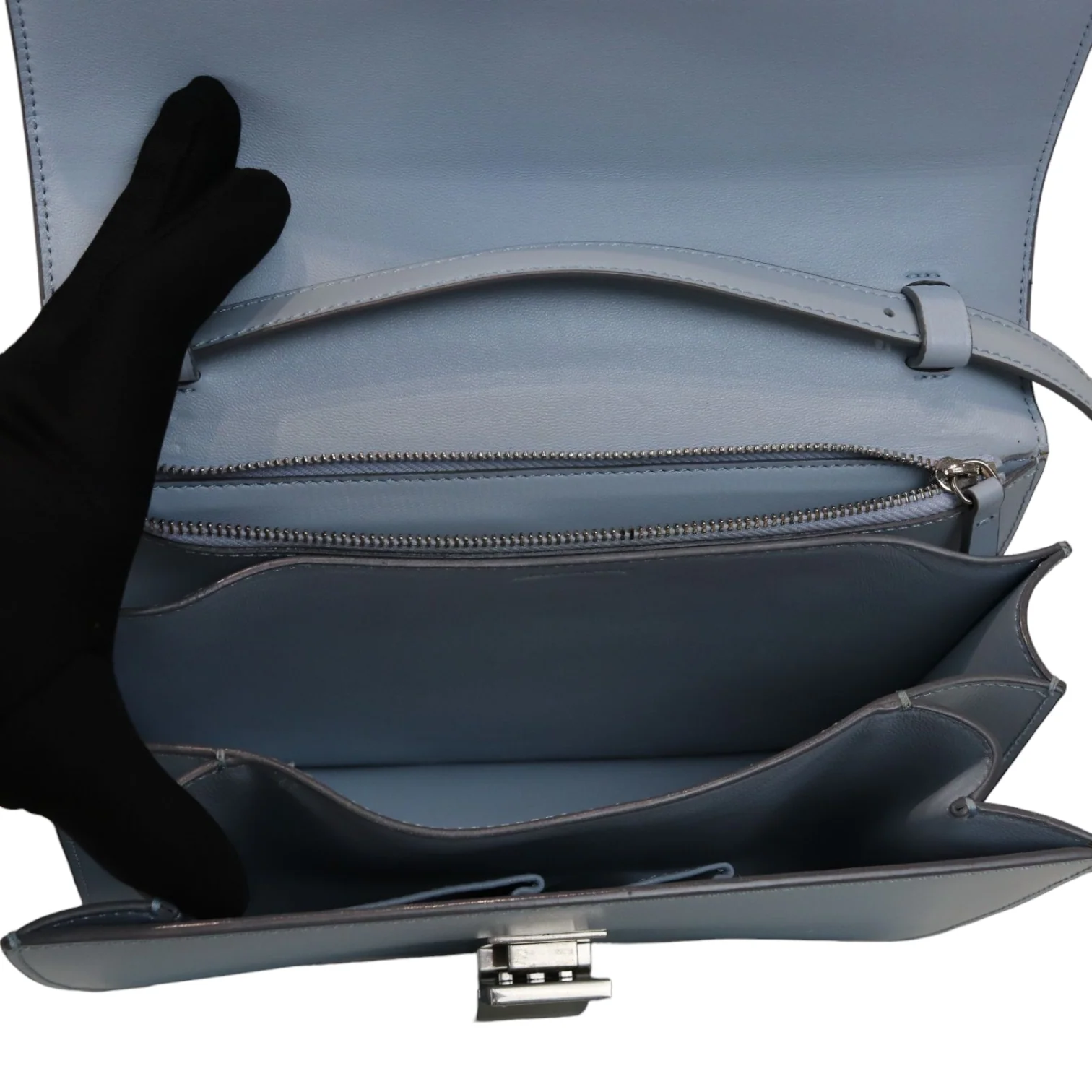 Medium Classic Box Light Blue SHW - Image 15