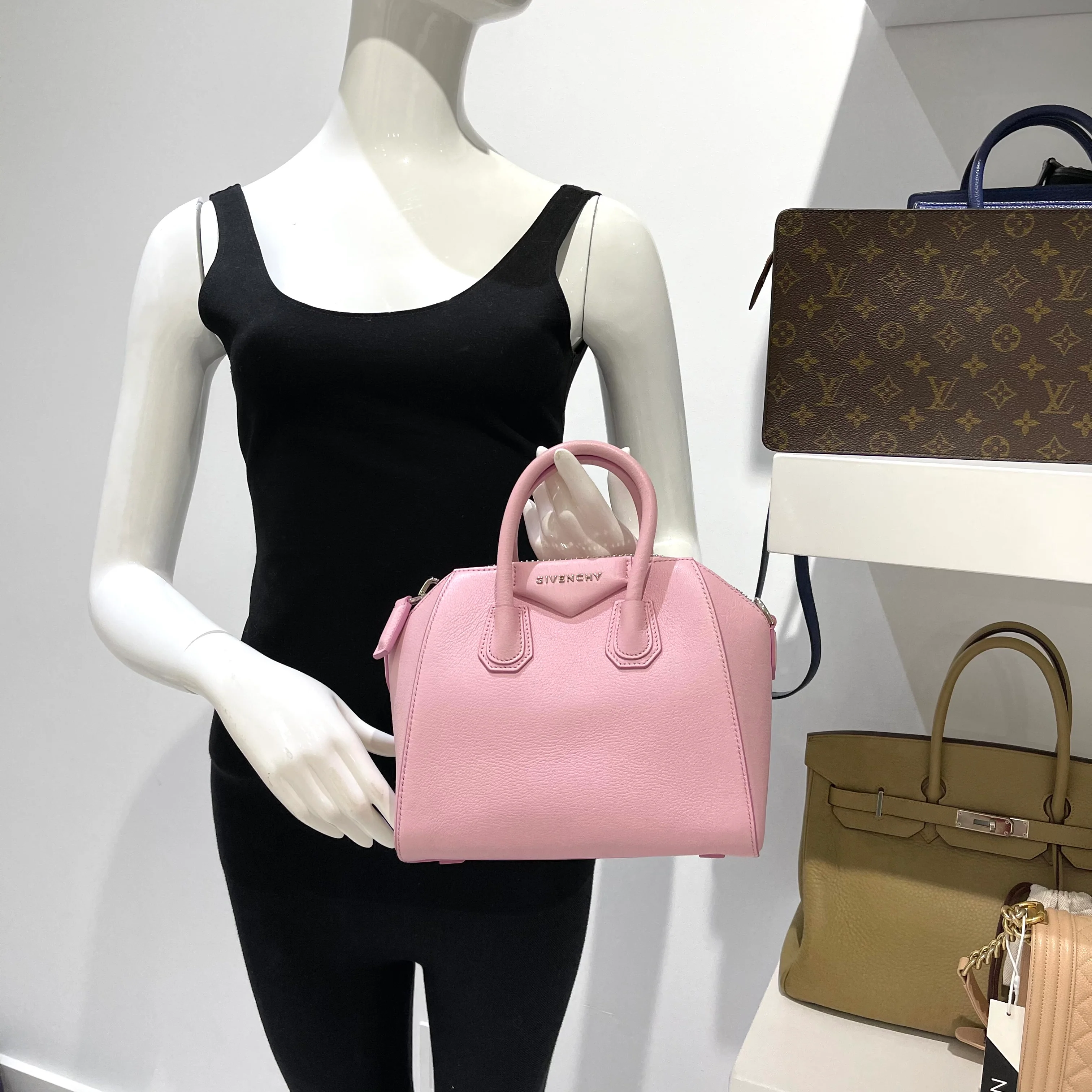 Mini Antigona Calfskin Pink - Image 17
