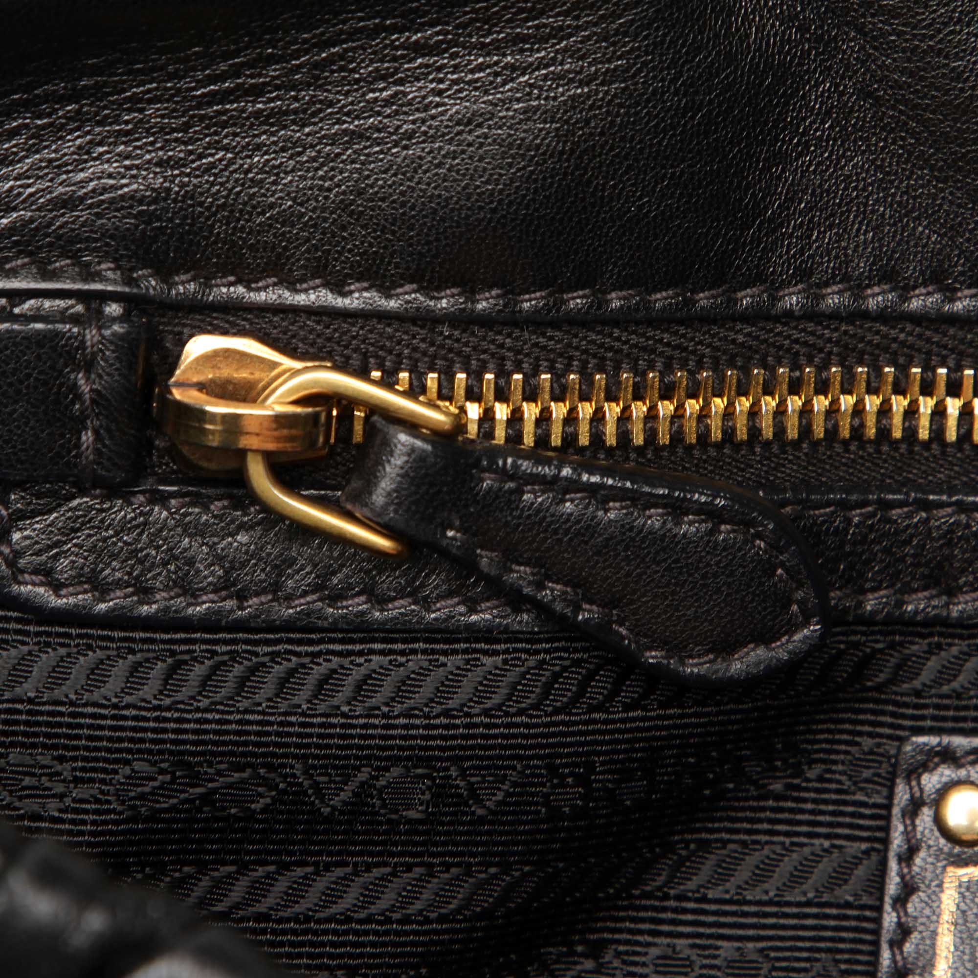 Tessuto Nappa Gaufre Satchel Black - Image 7