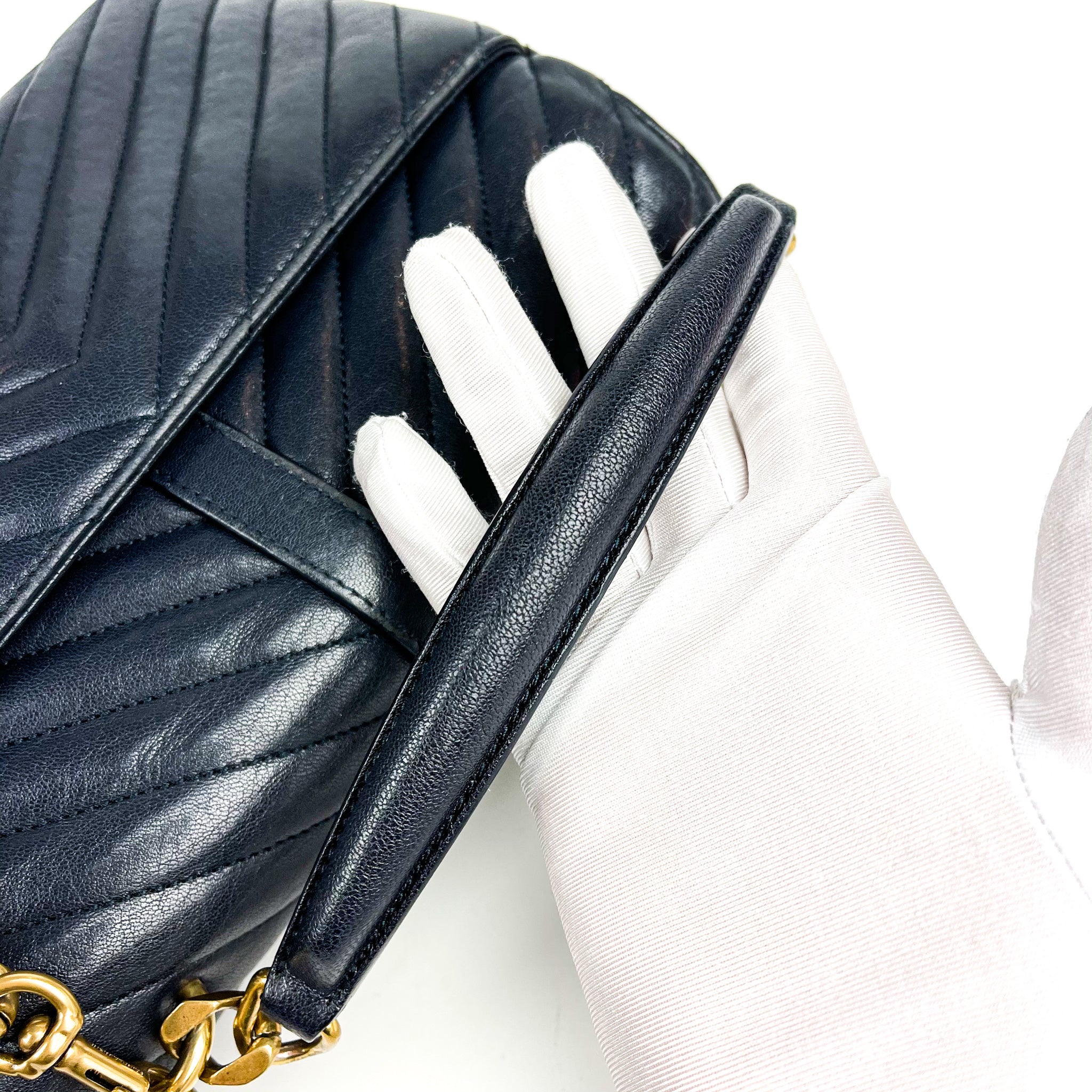 Medium Chevron College Leather Bag Dark Blue - Image 19