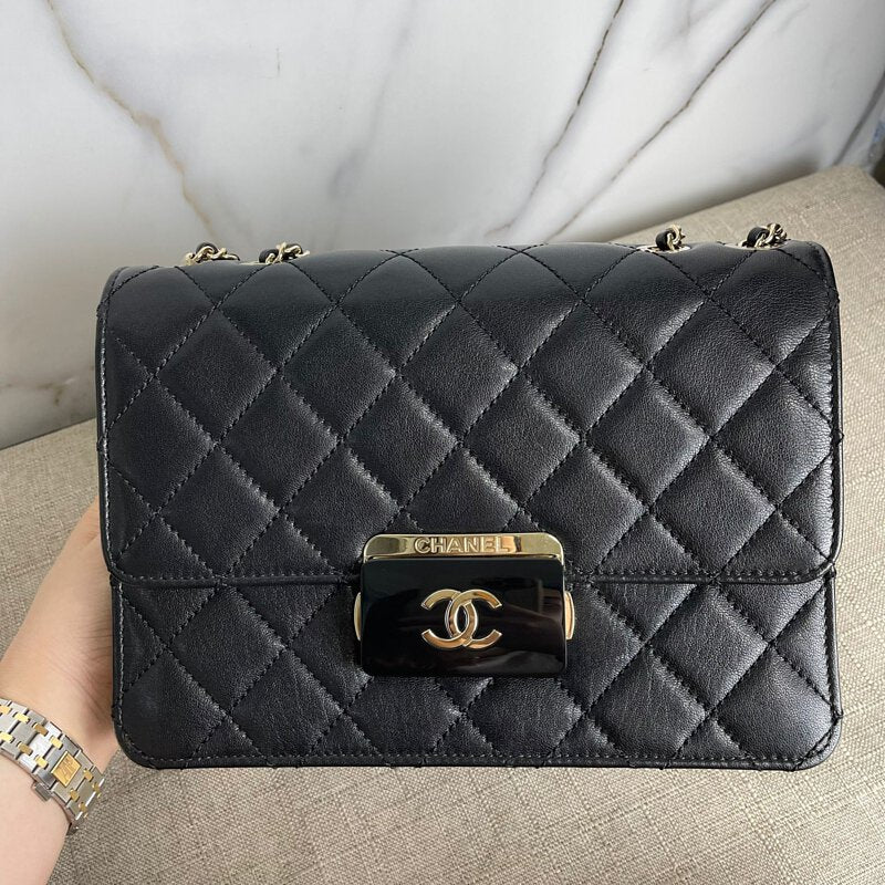 Seasonal Beauty Lock Quilted Lambskin Black LGHW - Image 2