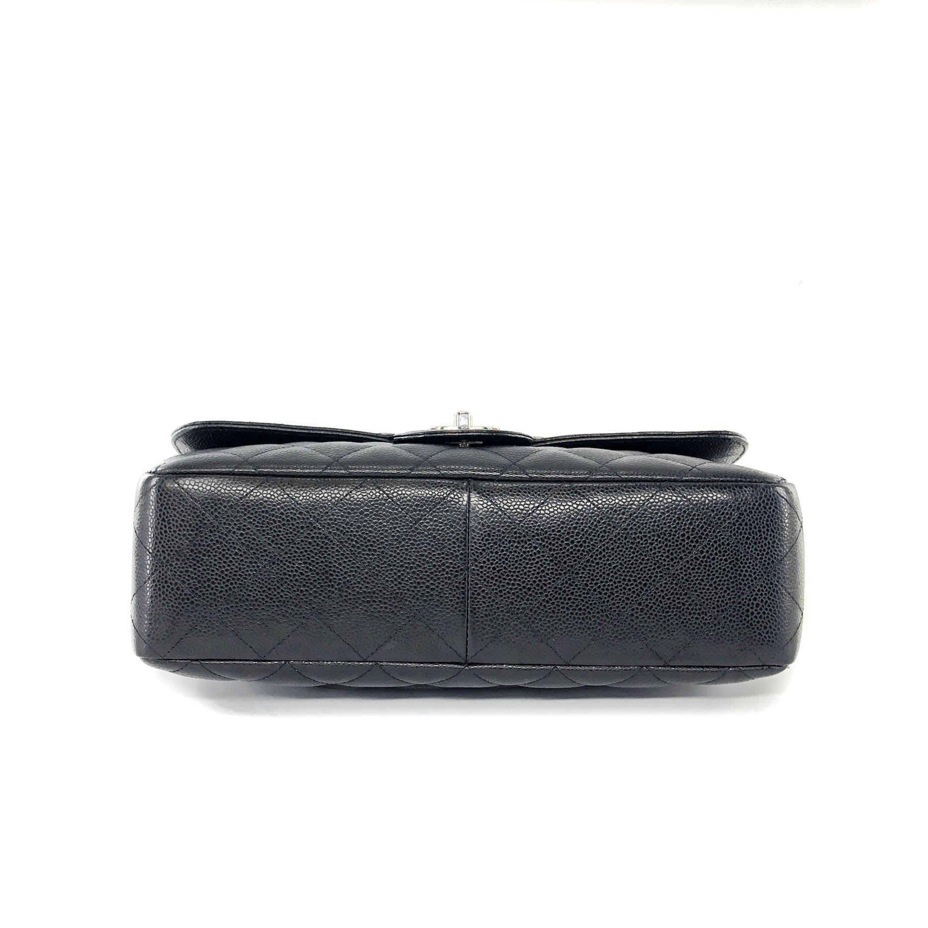 Single Flap Classic Jumbo in Black Caviar with SHW - Image 14