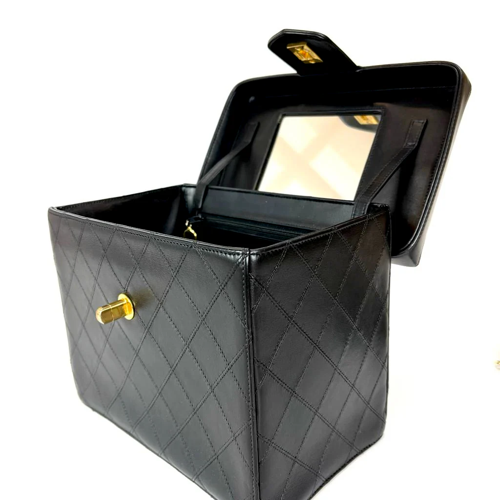 Vintage Quilted Leather Vanity Cosmetic Case Black - Image 21