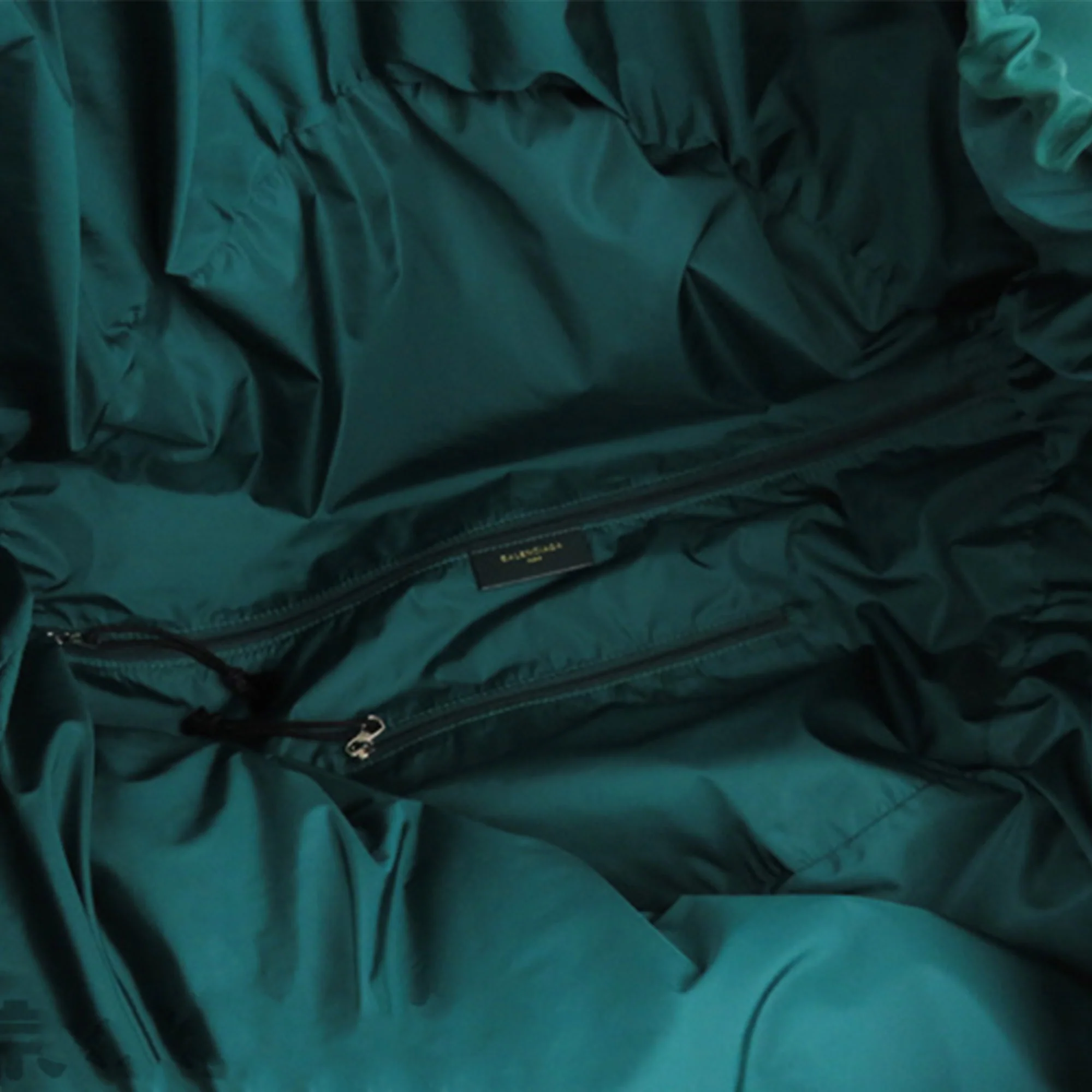 Wheel Everyday Nylon Travel Bag Green - Image 4
