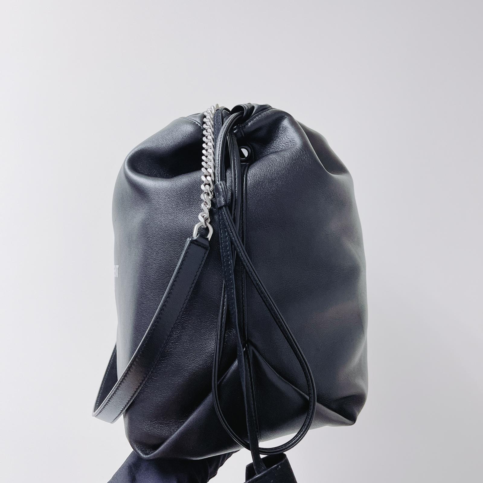 Teddy Bucket Bag Black - Image 12