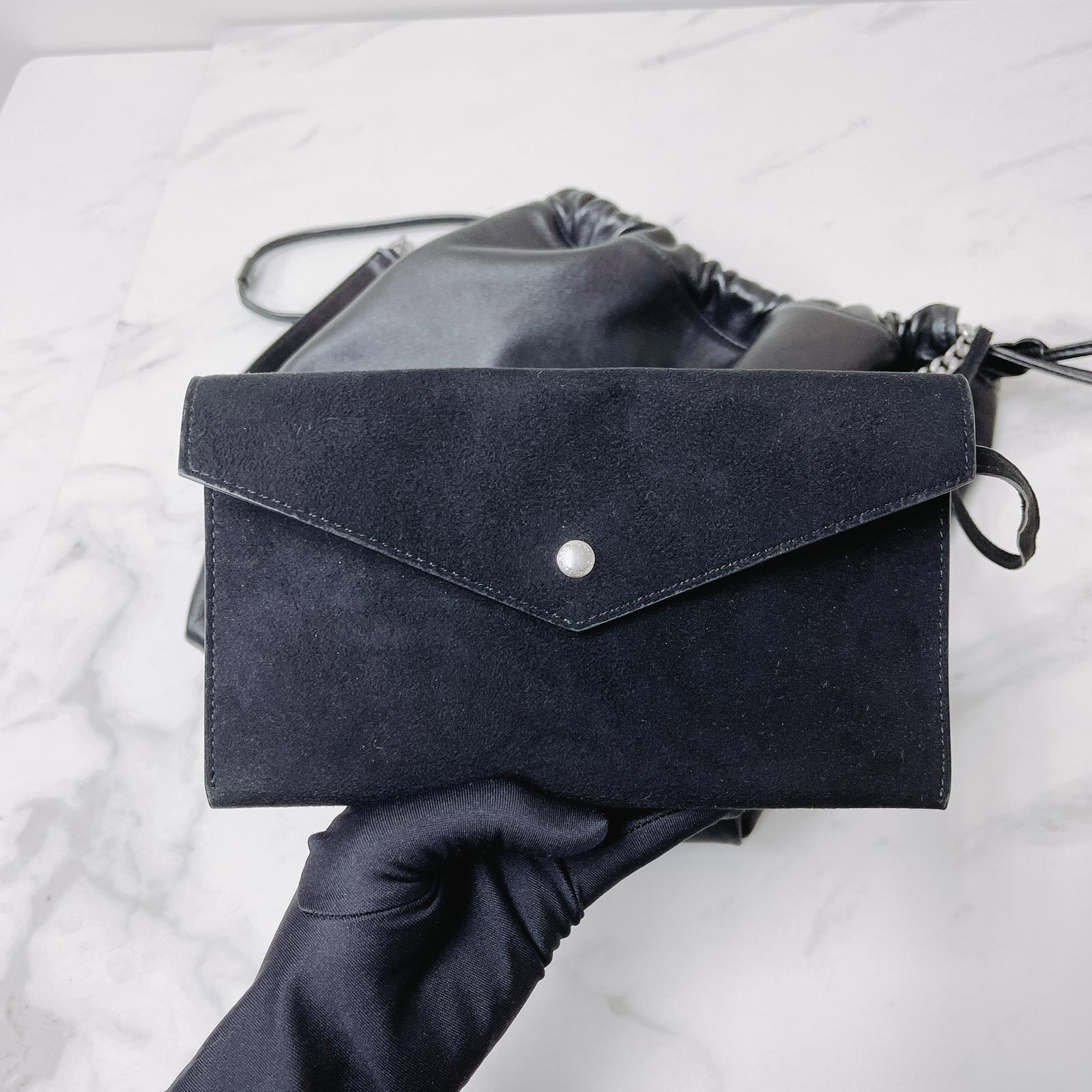 Teddy Bucket Bag Black - Image 20