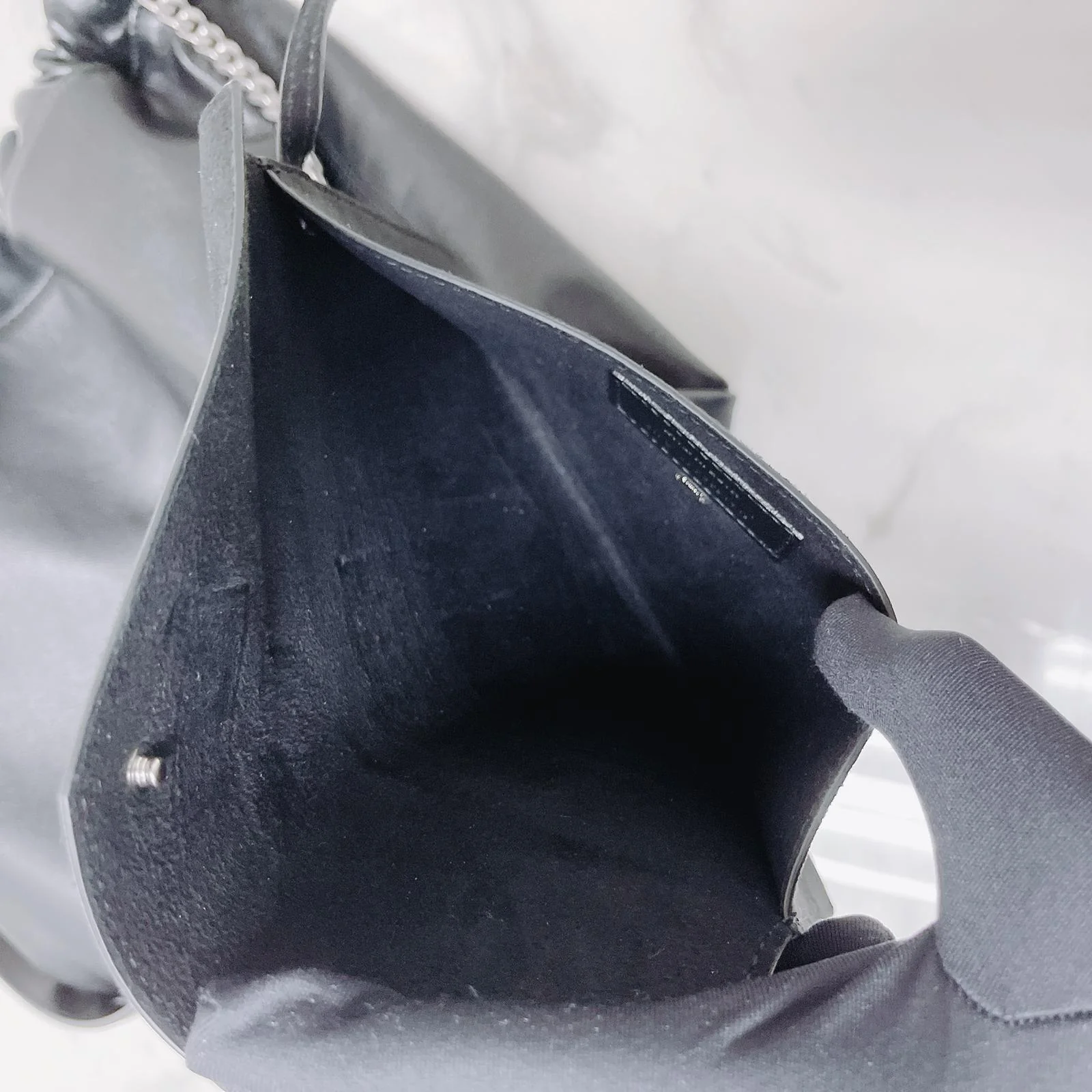 Teddy Bucket Bag Black - Image 22