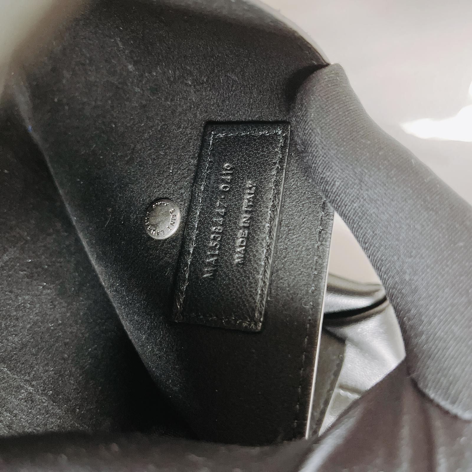 Teddy Bucket Bag Black - Image 26