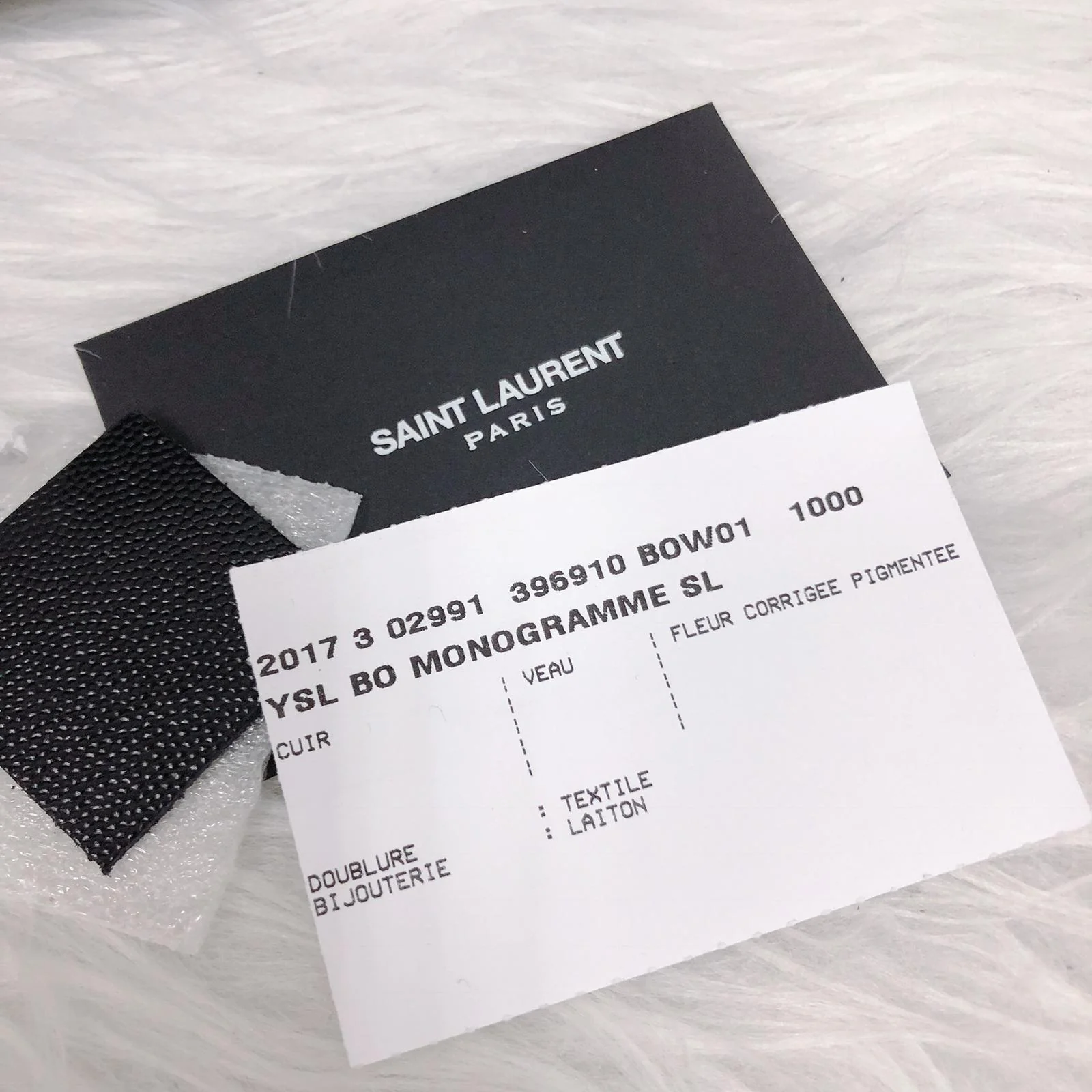 Grain de Poudre Textured Matelasse Large Envelope WOC in Black - Image 9